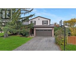 22 AVONDALE CRESCENT, Aurora, Ontario