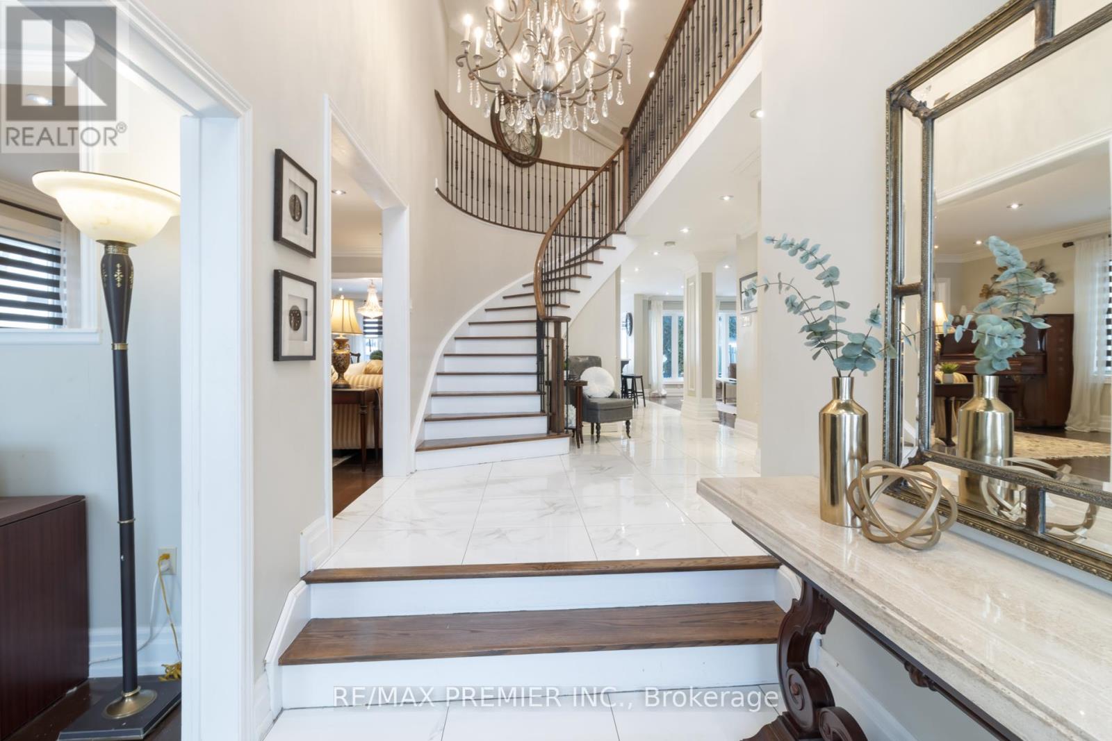 48 Vaughan Mills Road, Vaughan, Ontario  L4H 1C8 - Photo 4 - N12808702