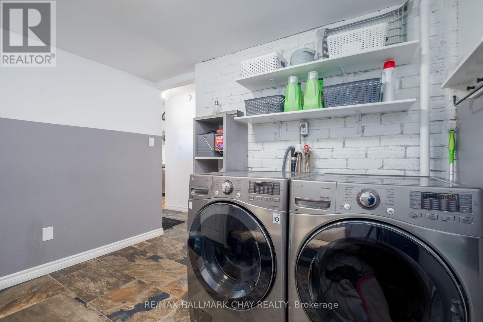 54 Wallace Drive, Barrie, Ontario  L4N 7E1 - Photo 20 - S12808692