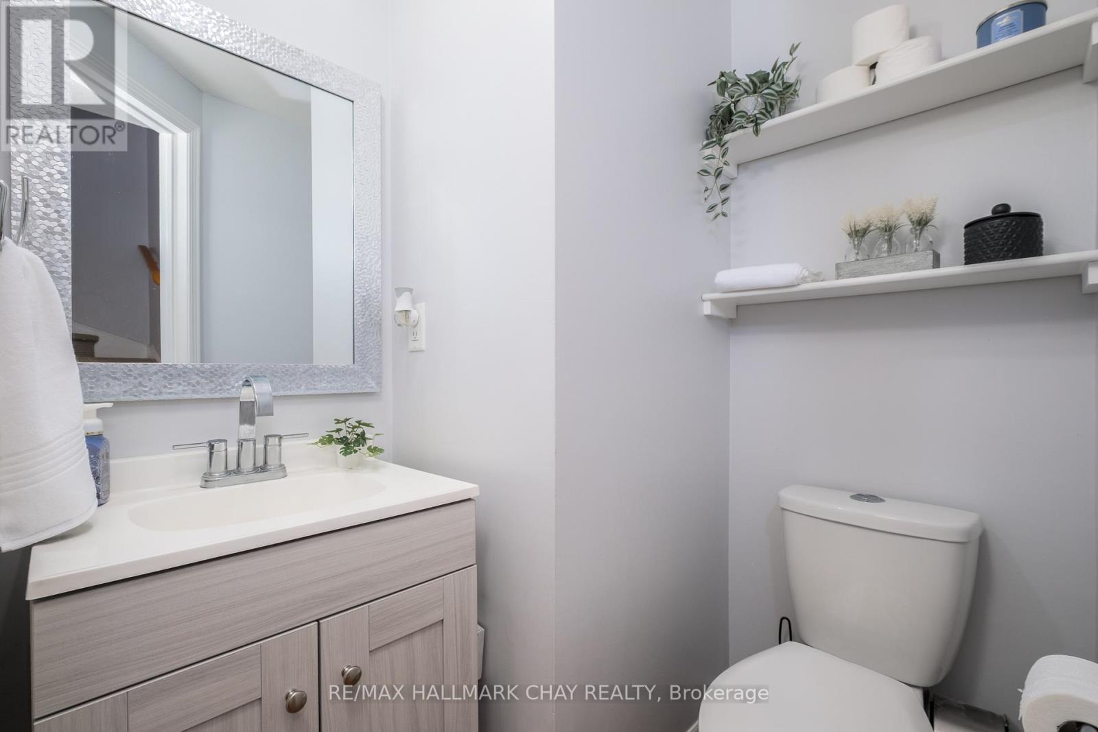 54 Wallace Drive, Barrie, Ontario  L4N 7E1 - Photo 21 - S12808692