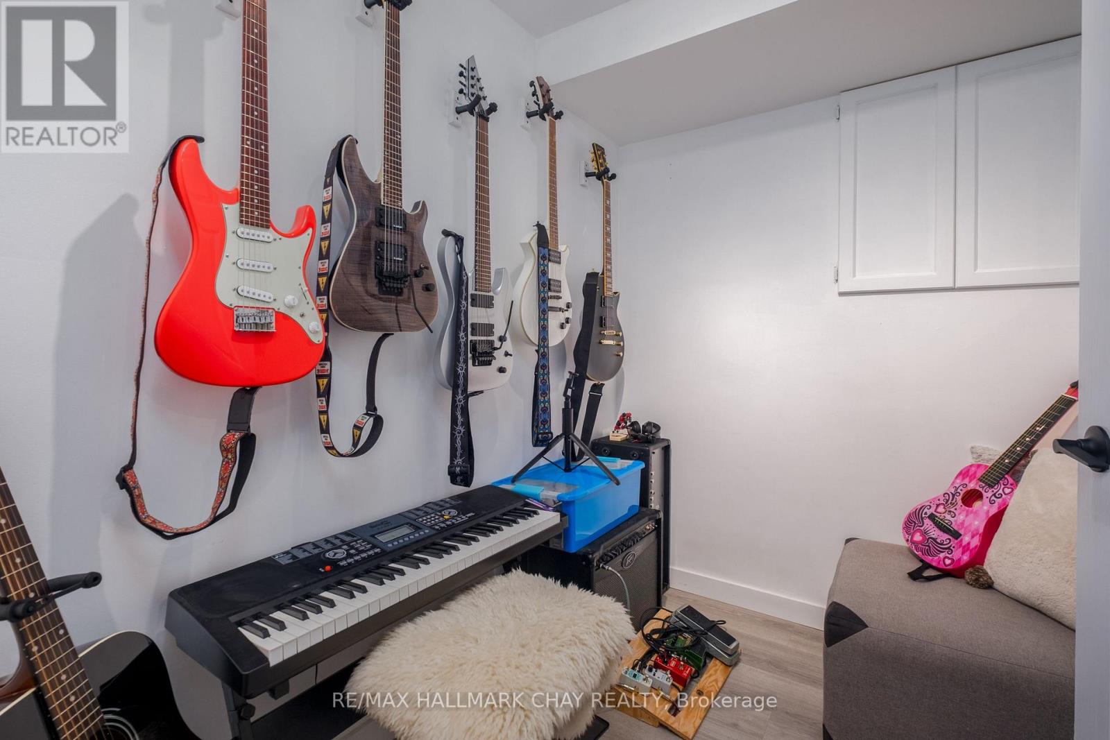 54 Wallace Drive, Barrie, Ontario  L4N 7E1 - Photo 36 - S12808692