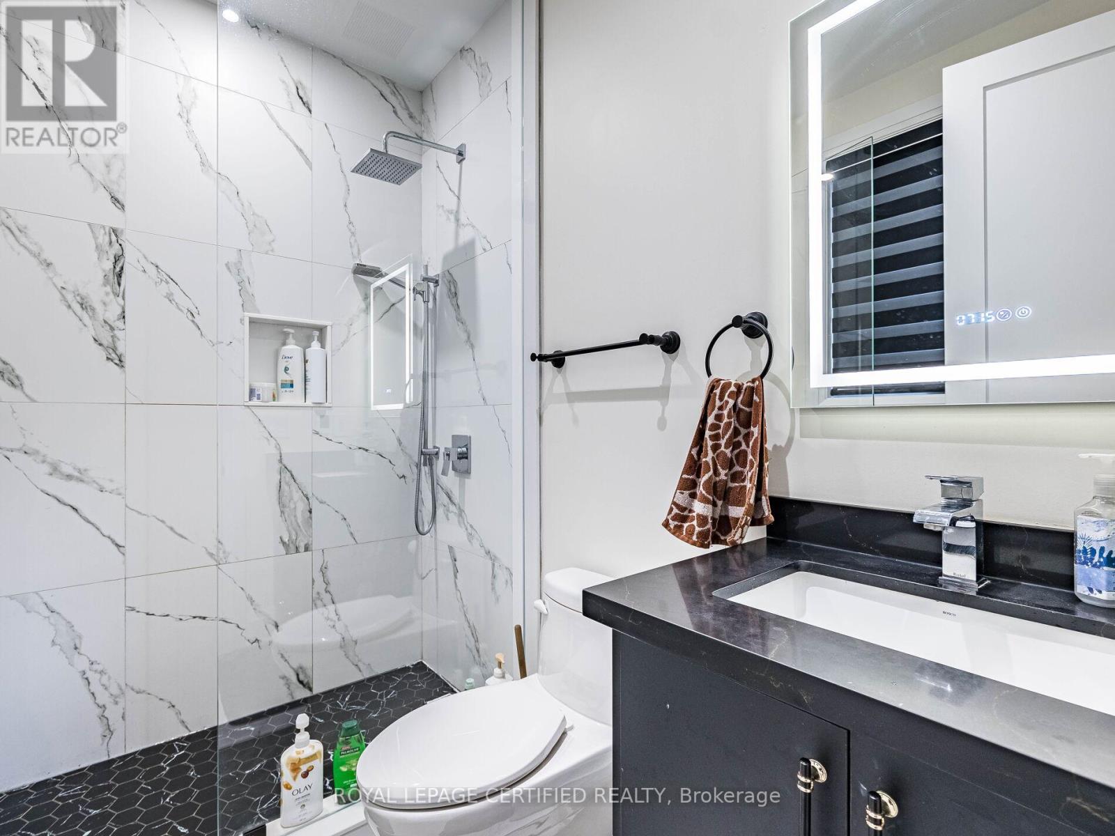 3081 Grenville Drive, Mississauga, Ontario  L5A 2P6 - Photo 23 - W12750794