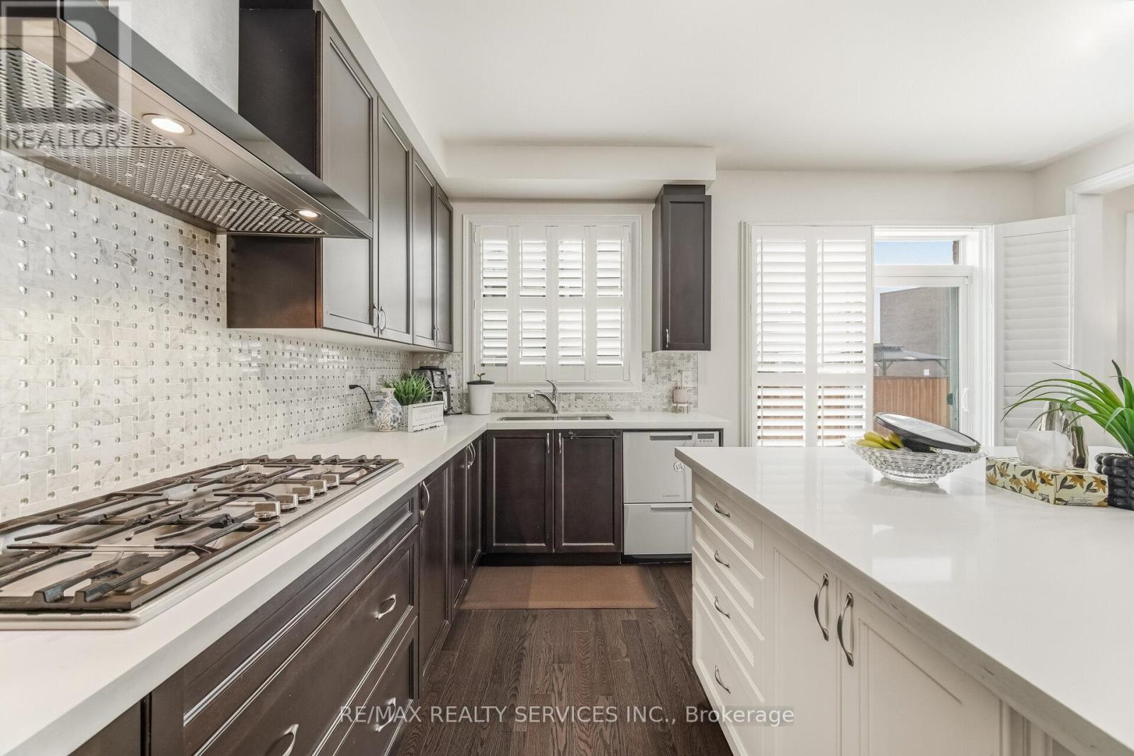 50 Royal Fern Crescent, Caledon, Ontario  L7C 4H1 - Photo 10 - W12808672