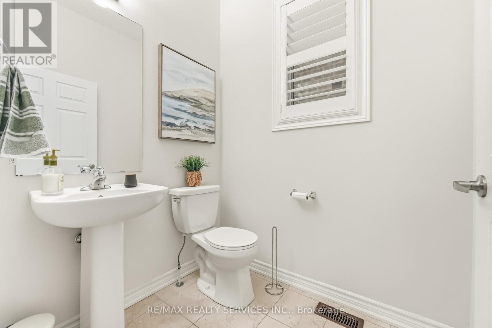 50 Royal Fern Crescent, Caledon, Ontario  L7C 4H1 - Photo 23 - W12808672