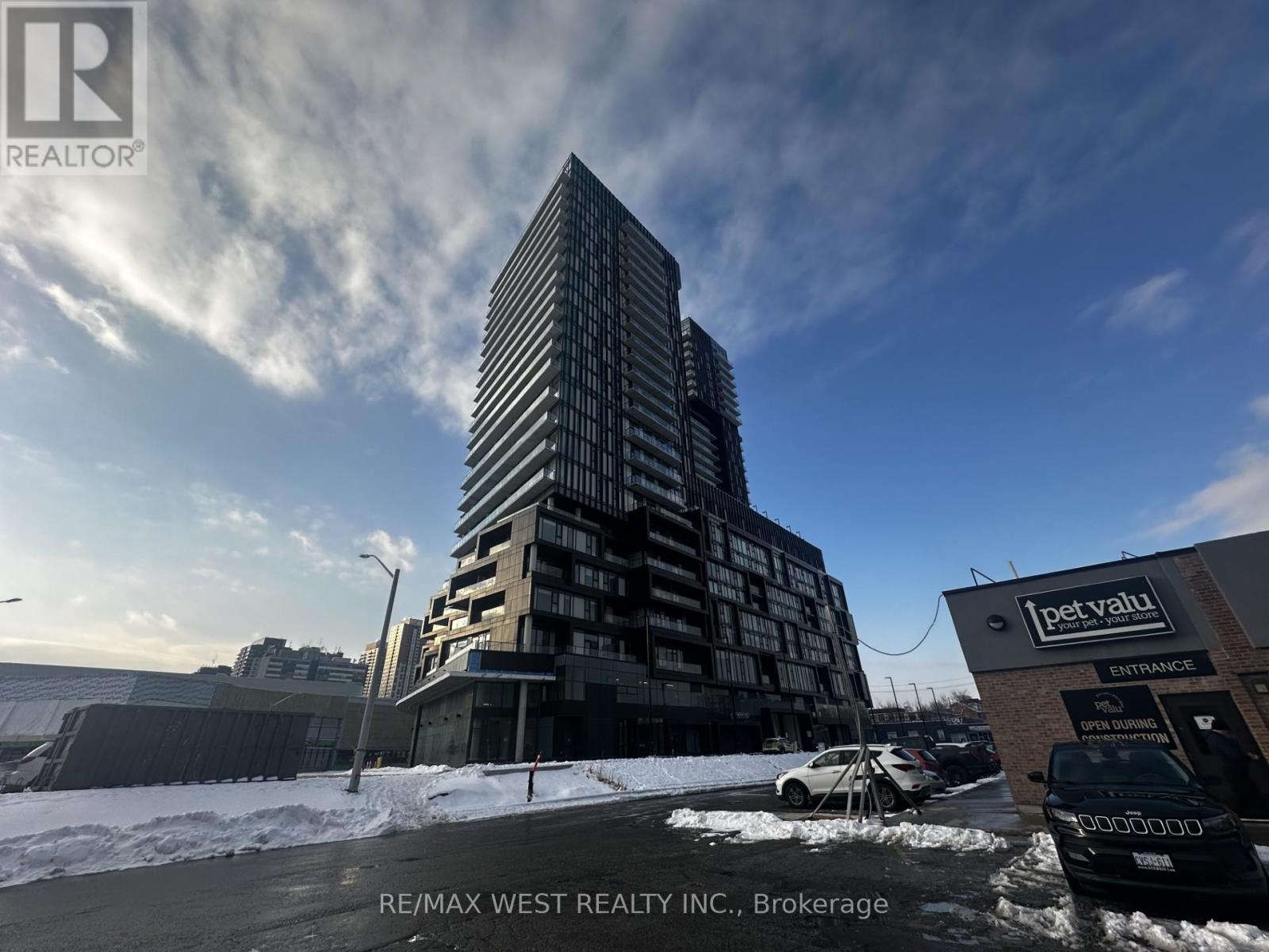 1009 - 10 GRAPHOPHONE GROVE, Toronto, Ontario