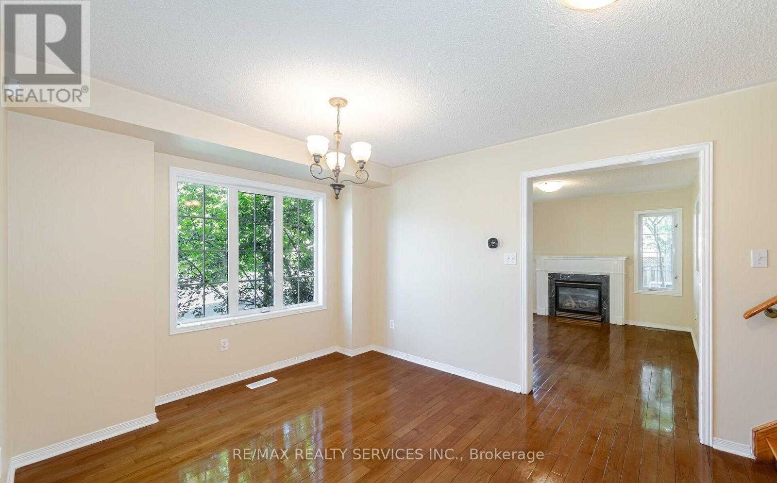 5616 Margarita Crescent, Mississauga, Ontario  L5M 6Z2 - Photo 10 - W12808710