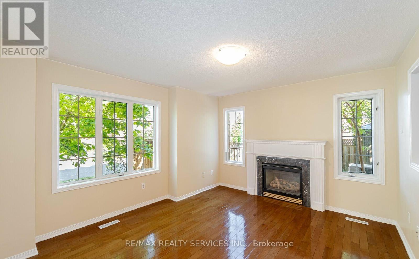 5616 Margarita Crescent, Mississauga, Ontario  L5M 6Z2 - Photo 11 - W12808710