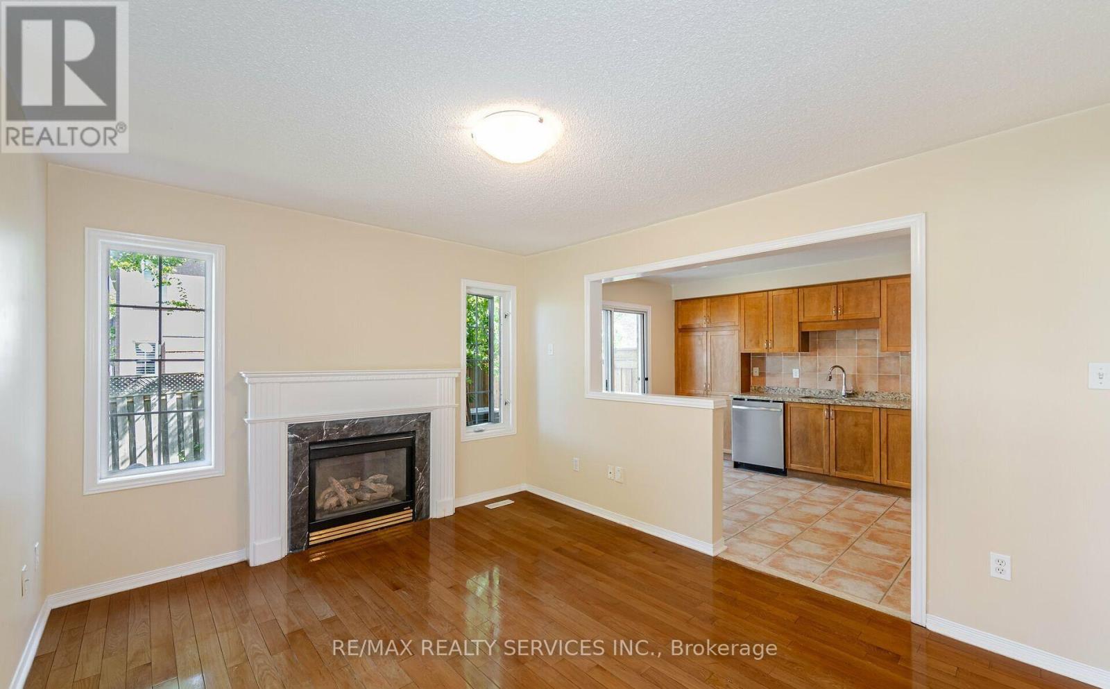 5616 Margarita Crescent, Mississauga, Ontario  L5M 6Z2 - Photo 12 - W12808710