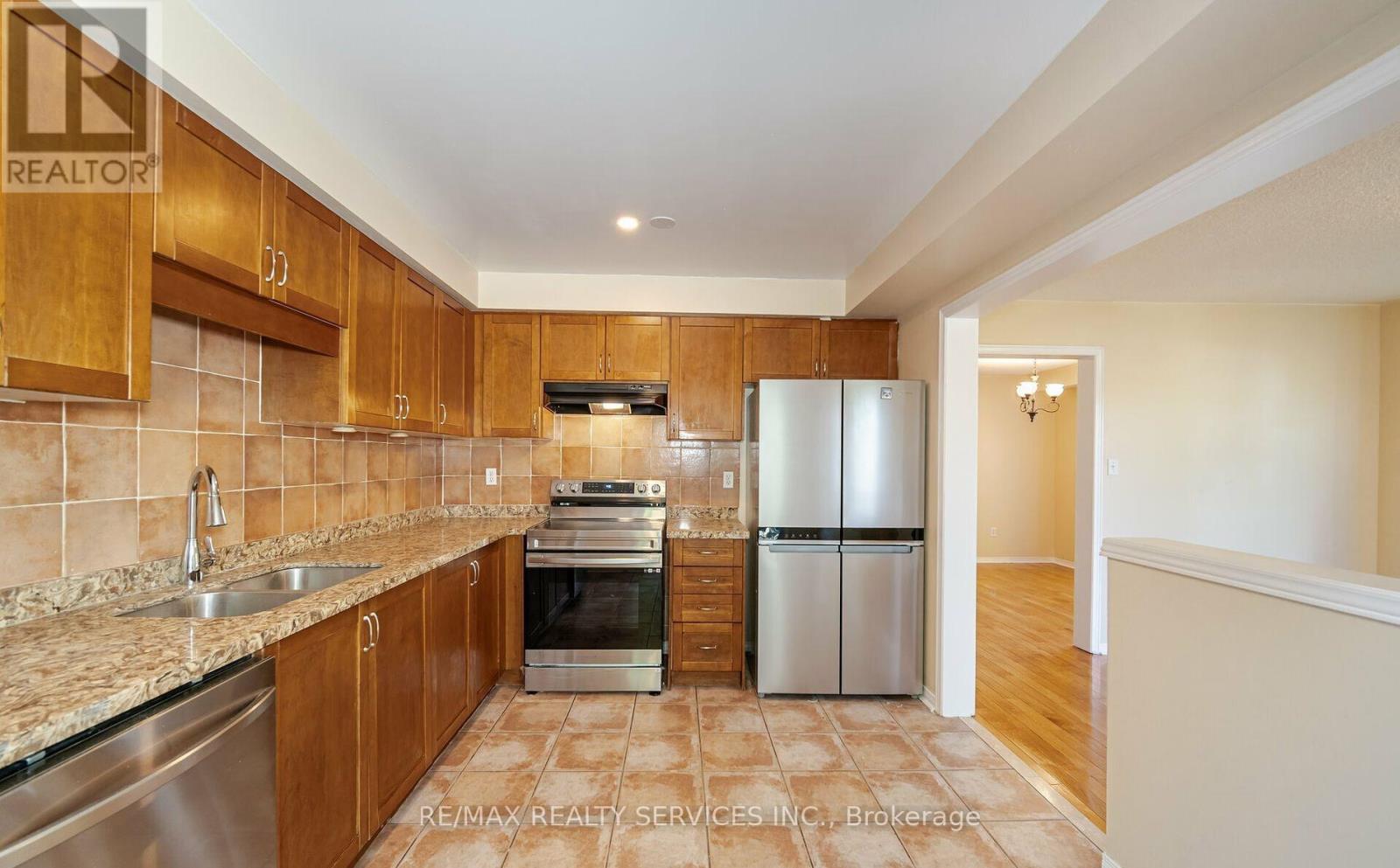 5616 Margarita Crescent, Mississauga, Ontario  L5M 6Z2 - Photo 14 - W12808710