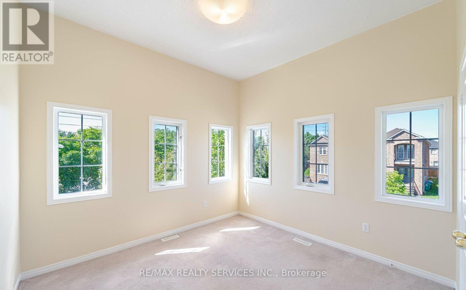 5616 Margarita Crescent, Mississauga, Ontario  L5M 6Z2 - Photo 20 - W12808710