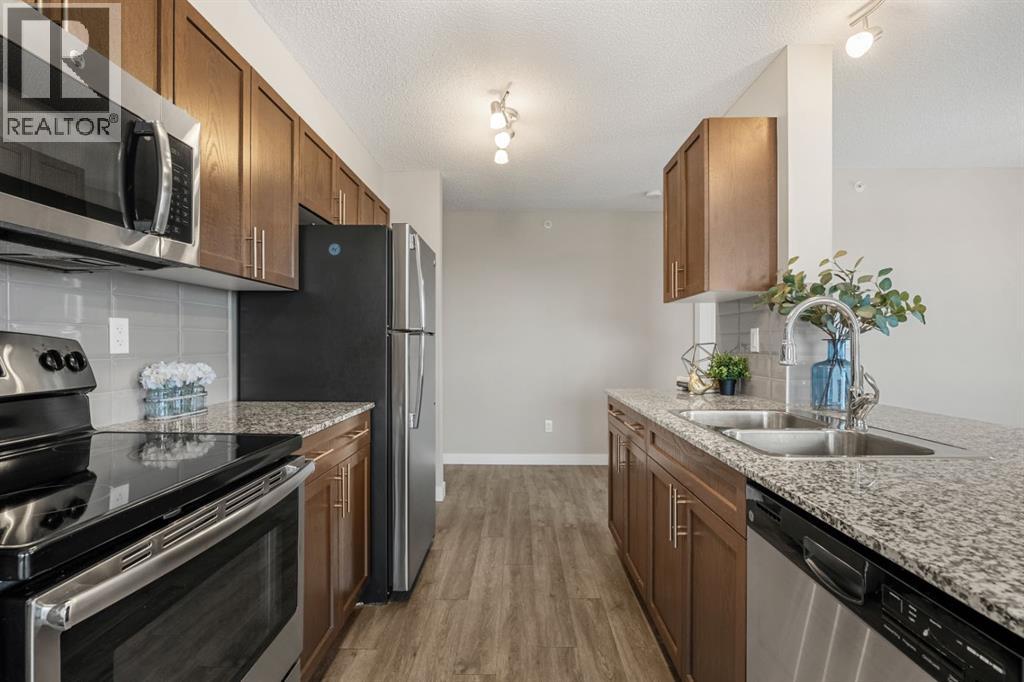 301, 10 Kincora Glen Park Nw, Calgary, Alberta  T3R 1K1 - Photo 3 - A2282022