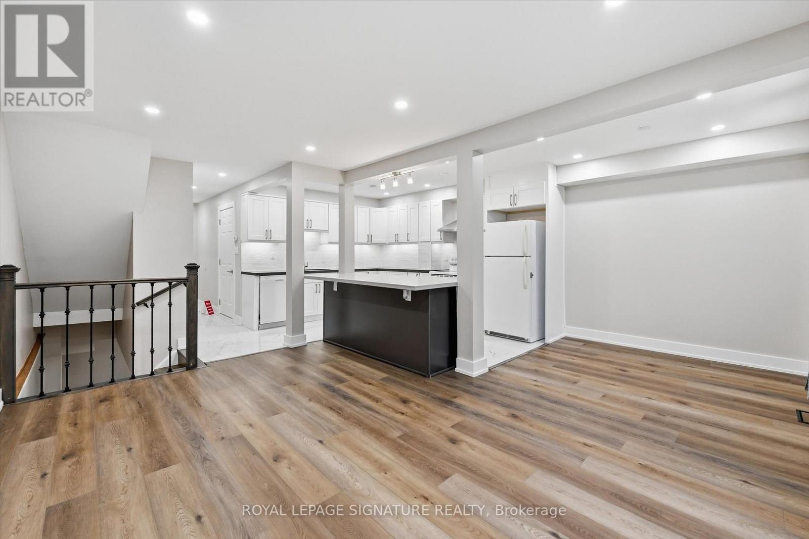 9 - 100 Quigley Road, Hamilton, Ontario  L8K 6J1 - Photo 5 - X12808716