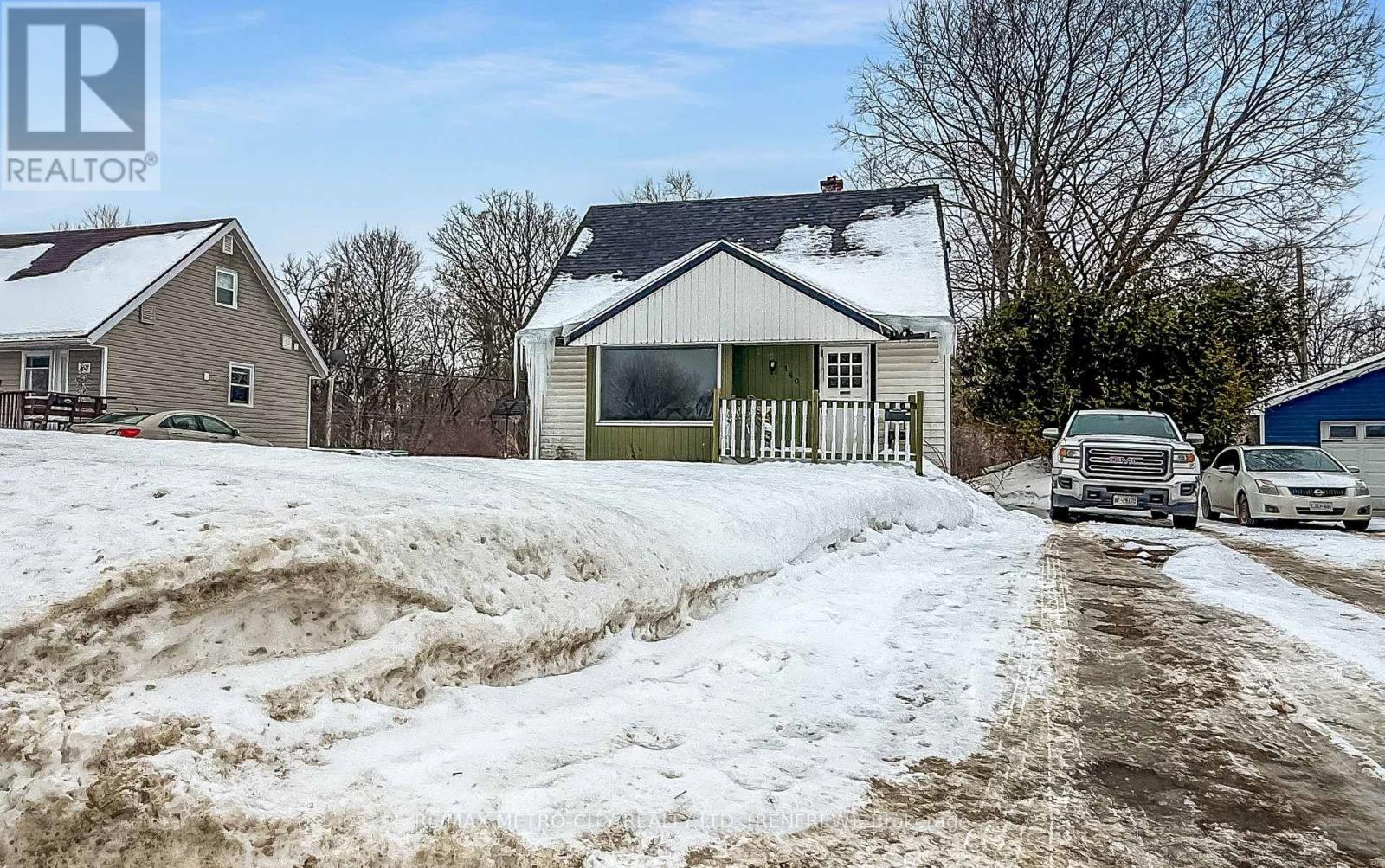 160 Francis Street, Renfrew, Ontario  K7V 1C4 - Photo 2 - X12808724