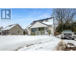 160 FRANCIS STREET, Renfrew, Ontario