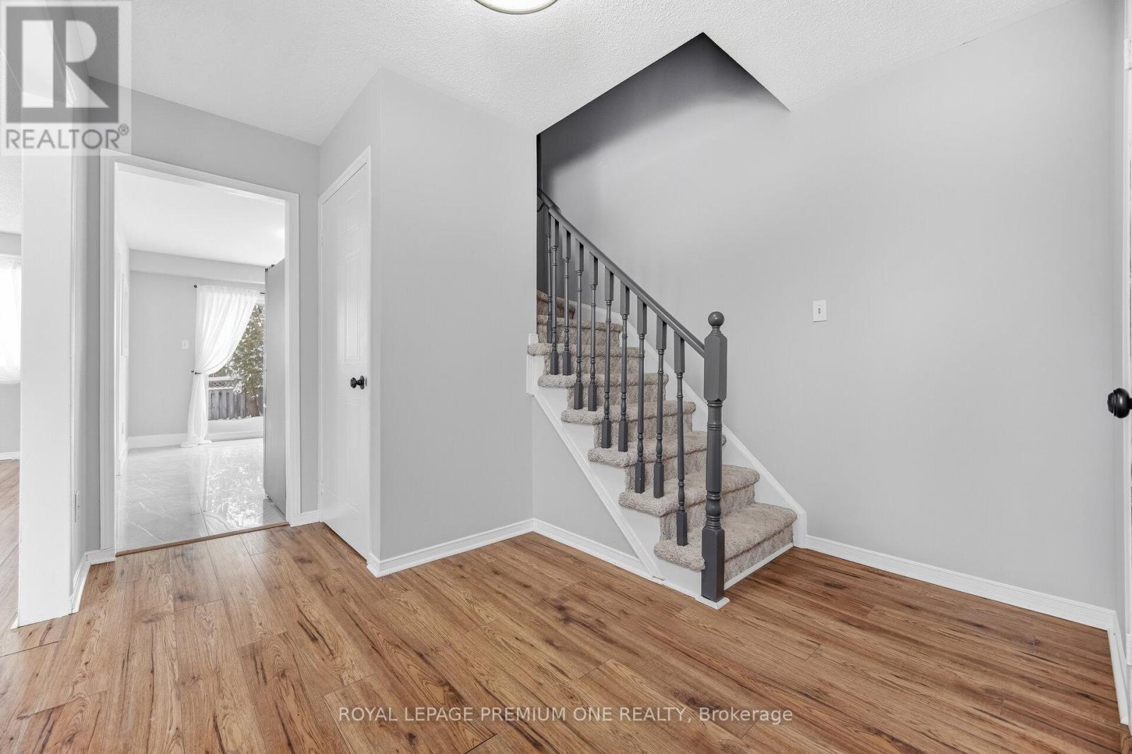 69 Mcknight Crescent, New Tecumseth, Ontario  L0G 1W0 - Photo 29 - N12799490