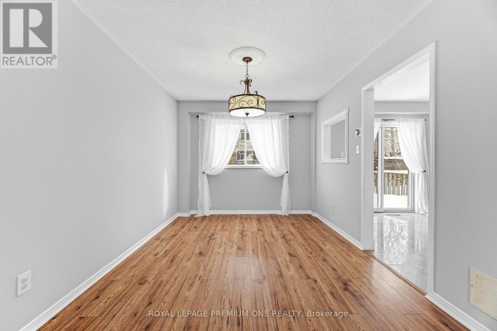 69 Mcknight Crescent, New Tecumseth, Ontario  L0G 1W0 - Photo 17 - N12799490