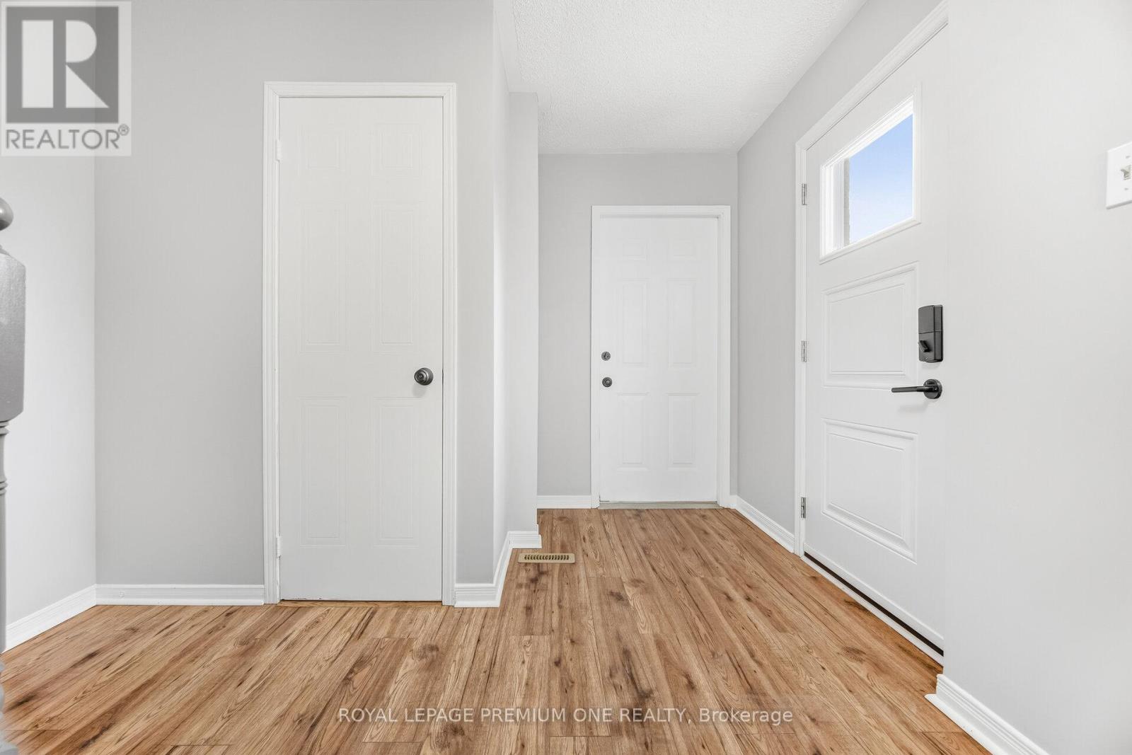 69 Mcknight Crescent, New Tecumseth, Ontario  L0G 1W0 - Photo 9 - N12799490