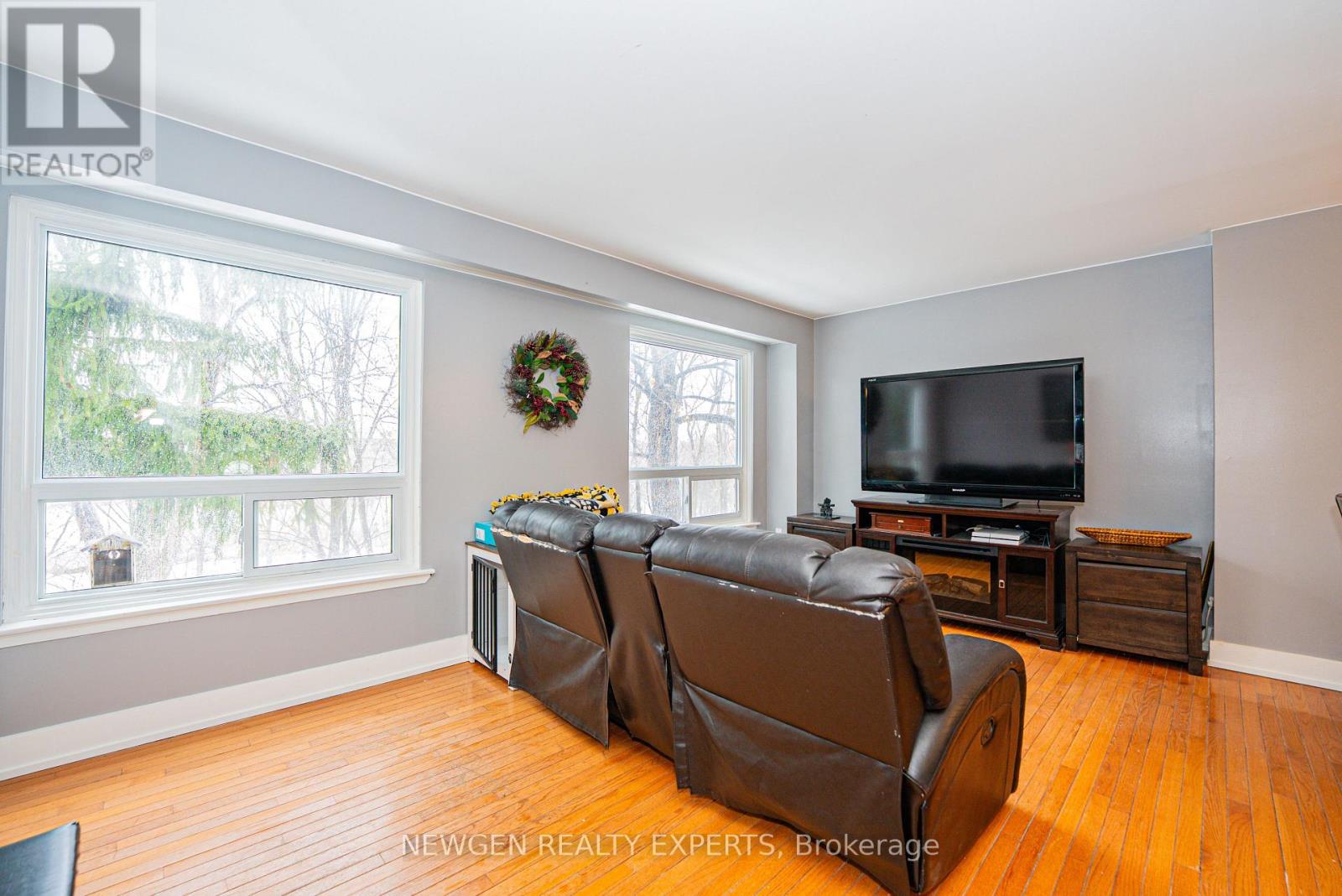 87 Moregate Crescent, Brampton, Ontario  L6S 3K9 - Photo 7 - W12806964