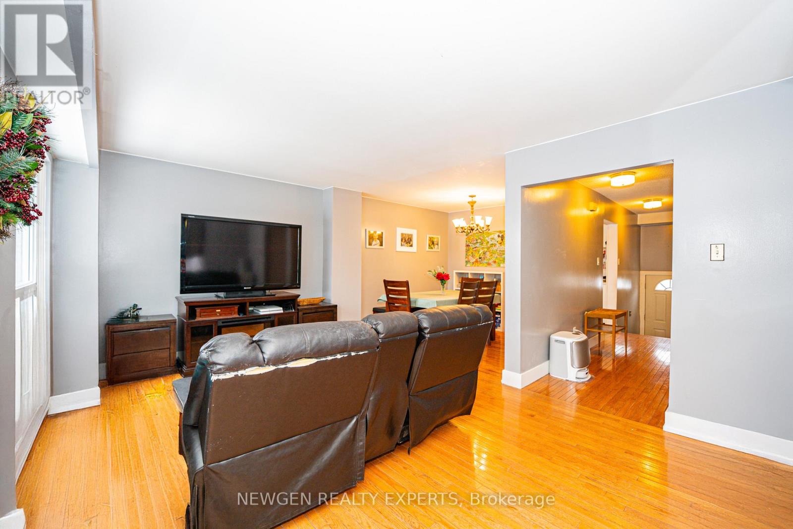 87 Moregate Crescent, Brampton, Ontario  L6S 3K9 - Photo 8 - W12806964