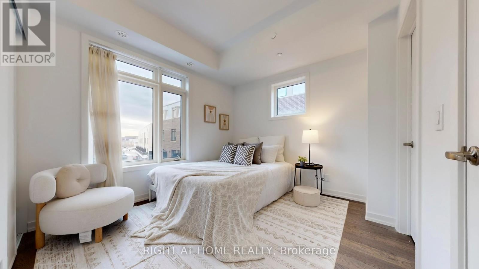 32 Spruce Pines Crescent, Toronto, Ontario M4A 1Y7 - Photo 29 - C12808752