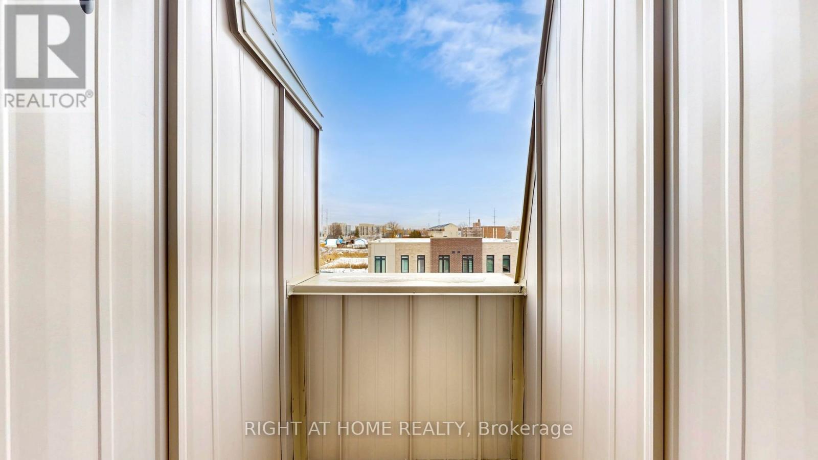 32 Spruce Pines Crescent, Toronto, Ontario M4A 1Y7 - Photo 48 - C12808752