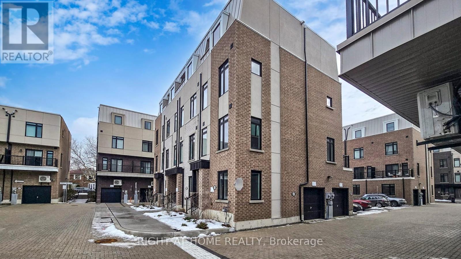 32 Spruce Pines Crescent, Toronto, Ontario M4A 1Y7 - Photo 50 - C12808752