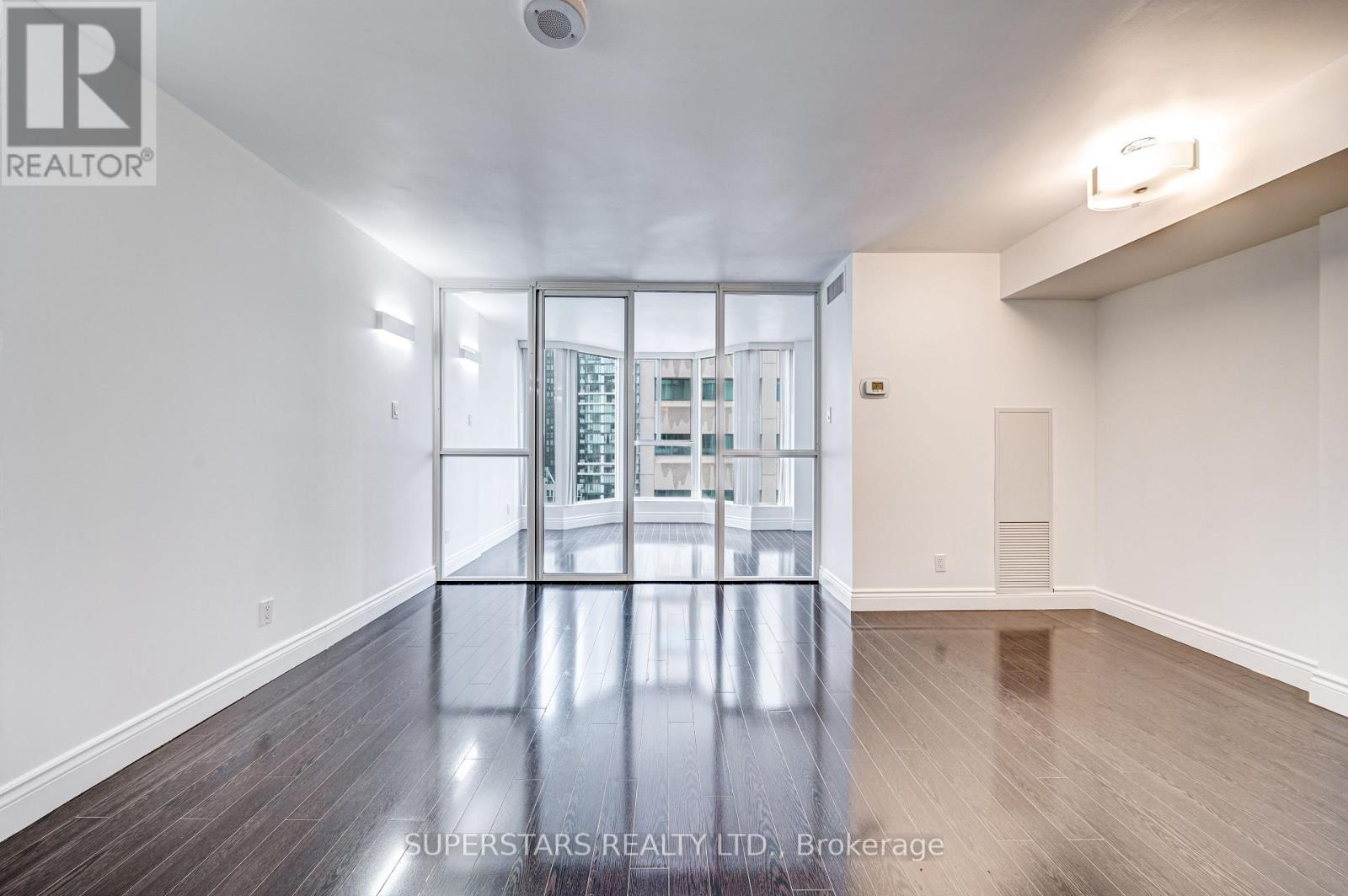 2104 - 55 Centre Avenue, Toronto, Ontario  M5G 2H5 - Photo 1 - C12808754