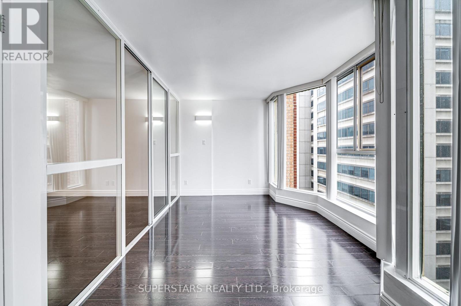 2104 - 55 Centre Avenue, Toronto, Ontario  M5G 2H5 - Photo 10 - C12808754