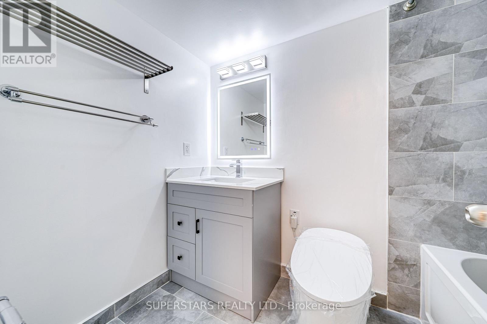 2104 - 55 Centre Avenue, Toronto, Ontario  M5G 2H5 - Photo 11 - C12808754