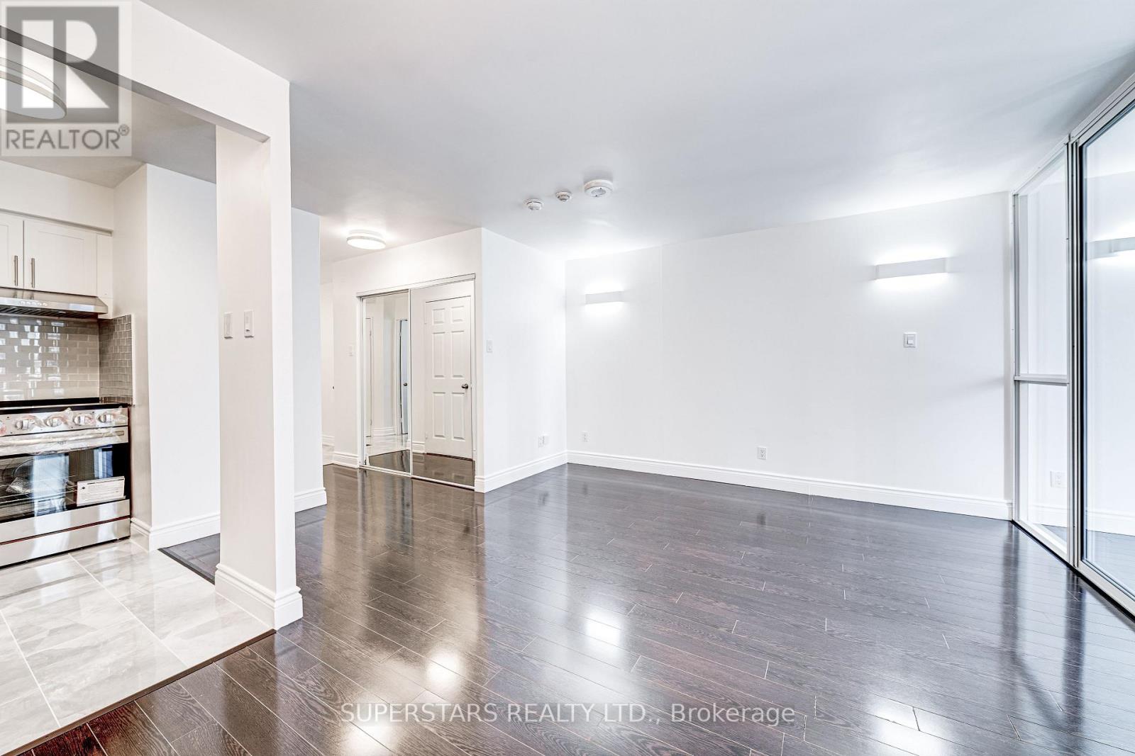 2104 - 55 Centre Avenue, Toronto, Ontario  M5G 2H5 - Photo 3 - C12808754