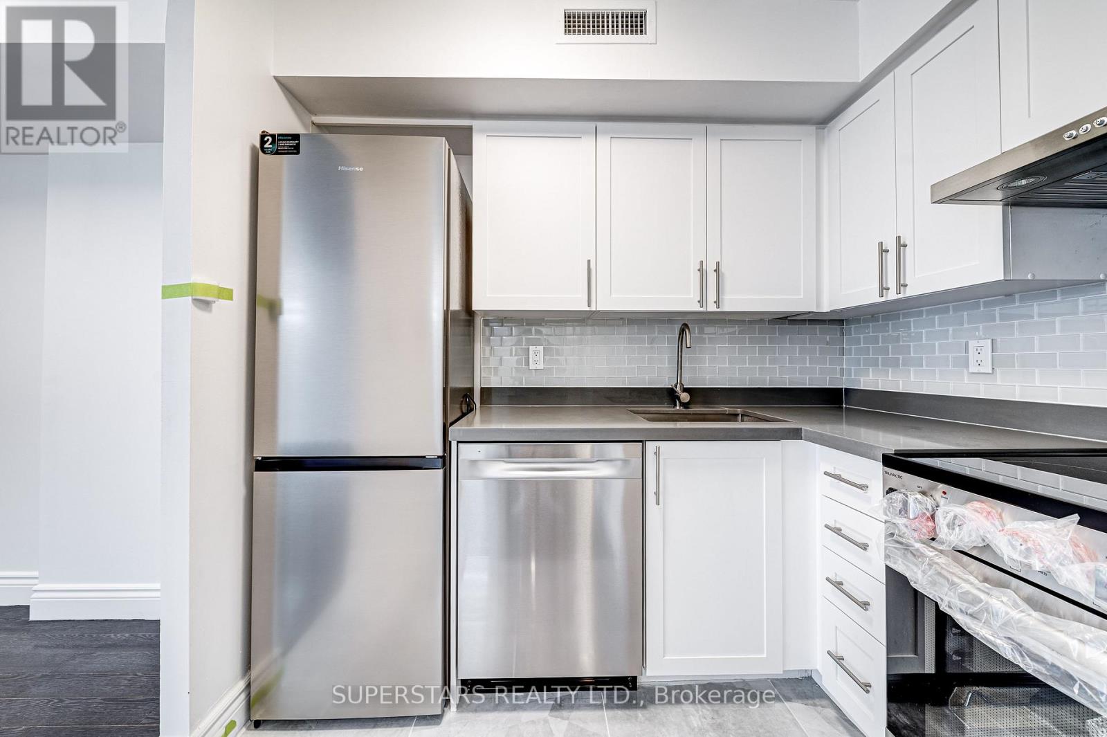 2104 - 55 Centre Avenue, Toronto, Ontario  M5G 2H5 - Photo 5 - C12808754