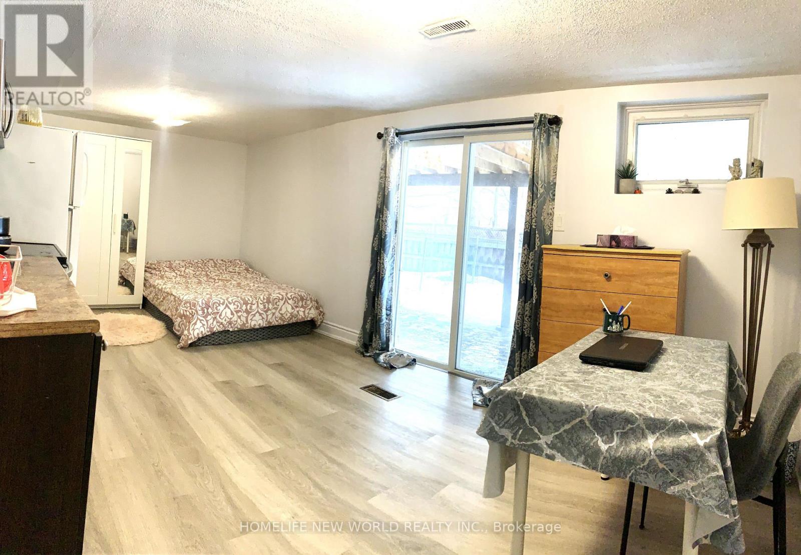 38 Levitt Court, Toronto, Ontario  M2R 3P9 - Photo 6 - C12808774