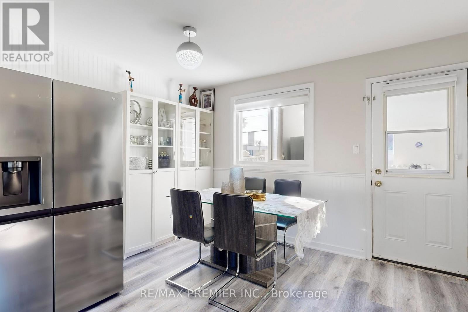 888 Krosno Boulevard, Pickering, Ontario  L1W 1H4 - Photo 14 - E12808756