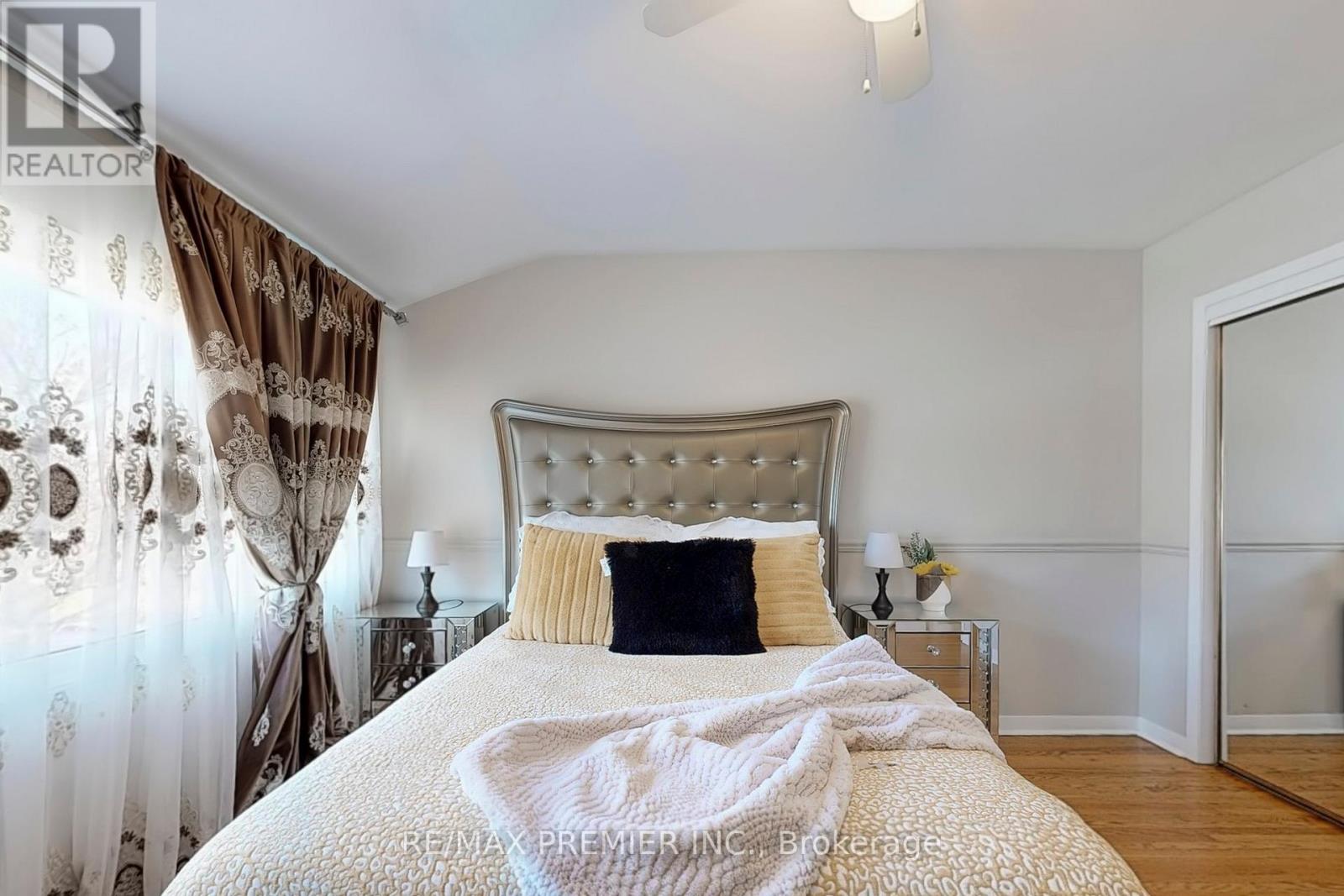 888 Krosno Boulevard, Pickering, Ontario  L1W 1H4 - Photo 22 - E12808756