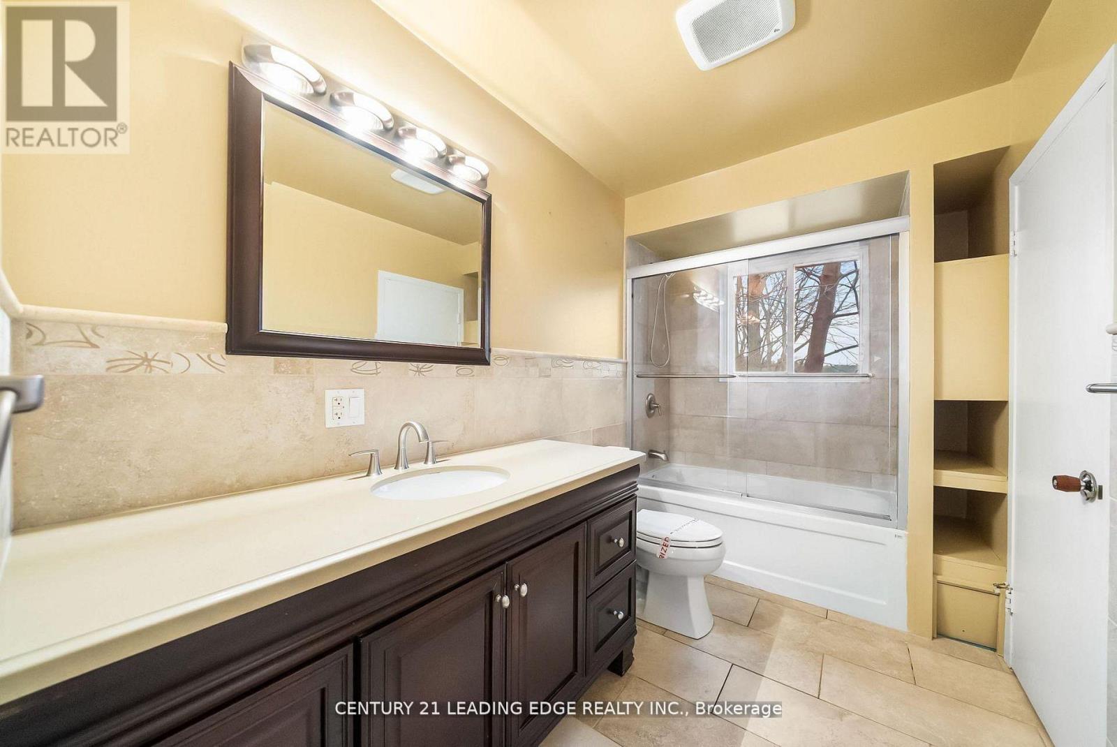 541 Rouge Hills Drive, Toronto, Ontario  M1C 2Z9 - Photo 17 - E12808760