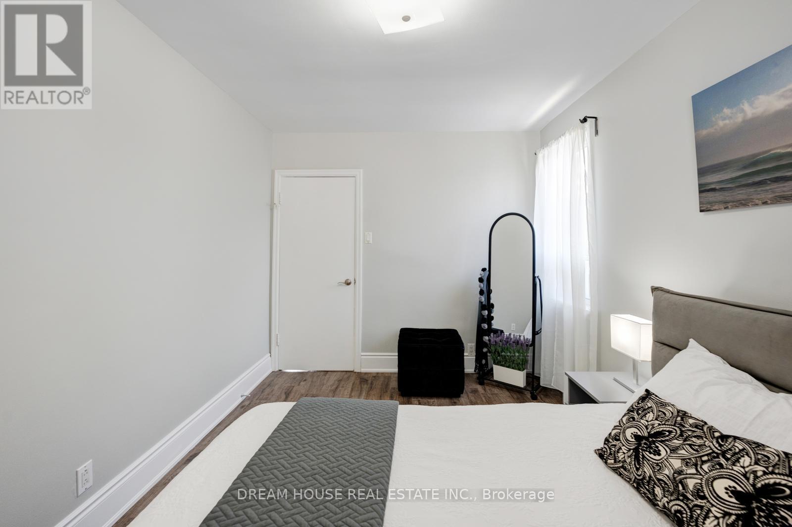 3256 St Clair Avenue E, Toronto, Ontario  M1L 1V8 - Photo 16 - E12808766
