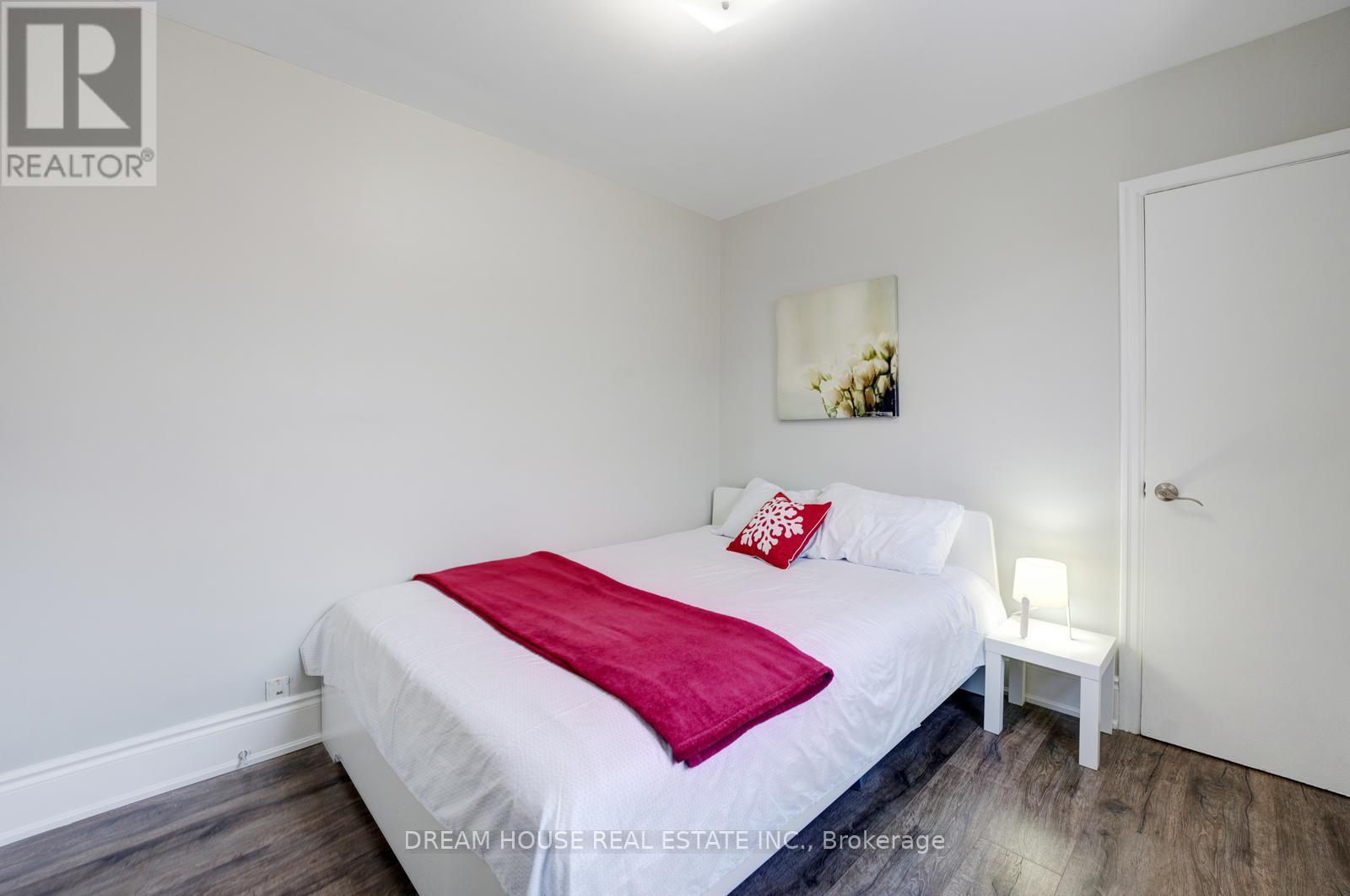 3256 St Clair Avenue E, Toronto, Ontario  M1L 1V8 - Photo 19 - E12808766
