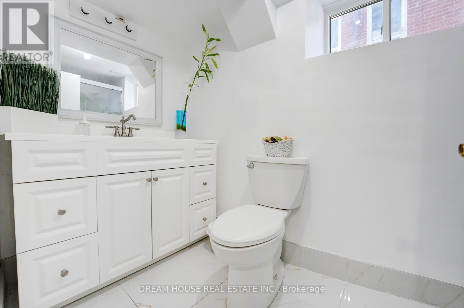 3256 St Clair Avenue E, Toronto, Ontario  M1L 1V8 - Photo 27 - E12808766