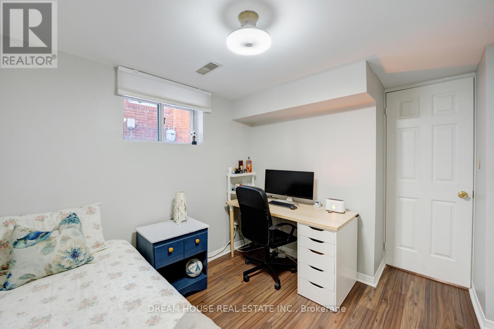 3256 St Clair Avenue E, Toronto, Ontario  M1L 1V8 - Photo 34 - E12808766