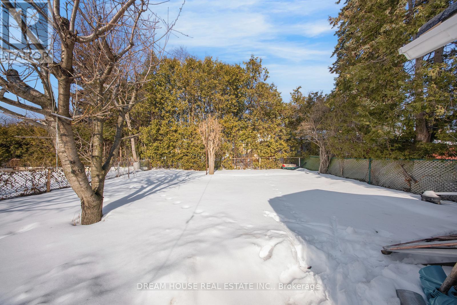 3256 St Clair Avenue E, Toronto, Ontario  M1L 1V8 - Photo 39 - E12808766