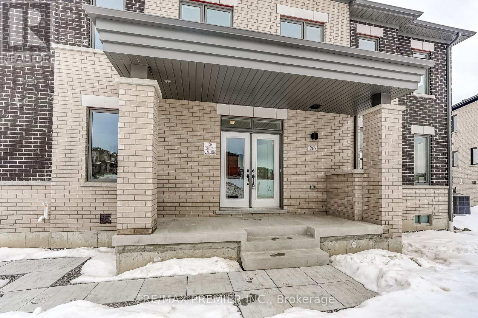 1265 Talisman Manor, Pickering, Ontario  L1V 2P8 - Photo 5 - E12808784