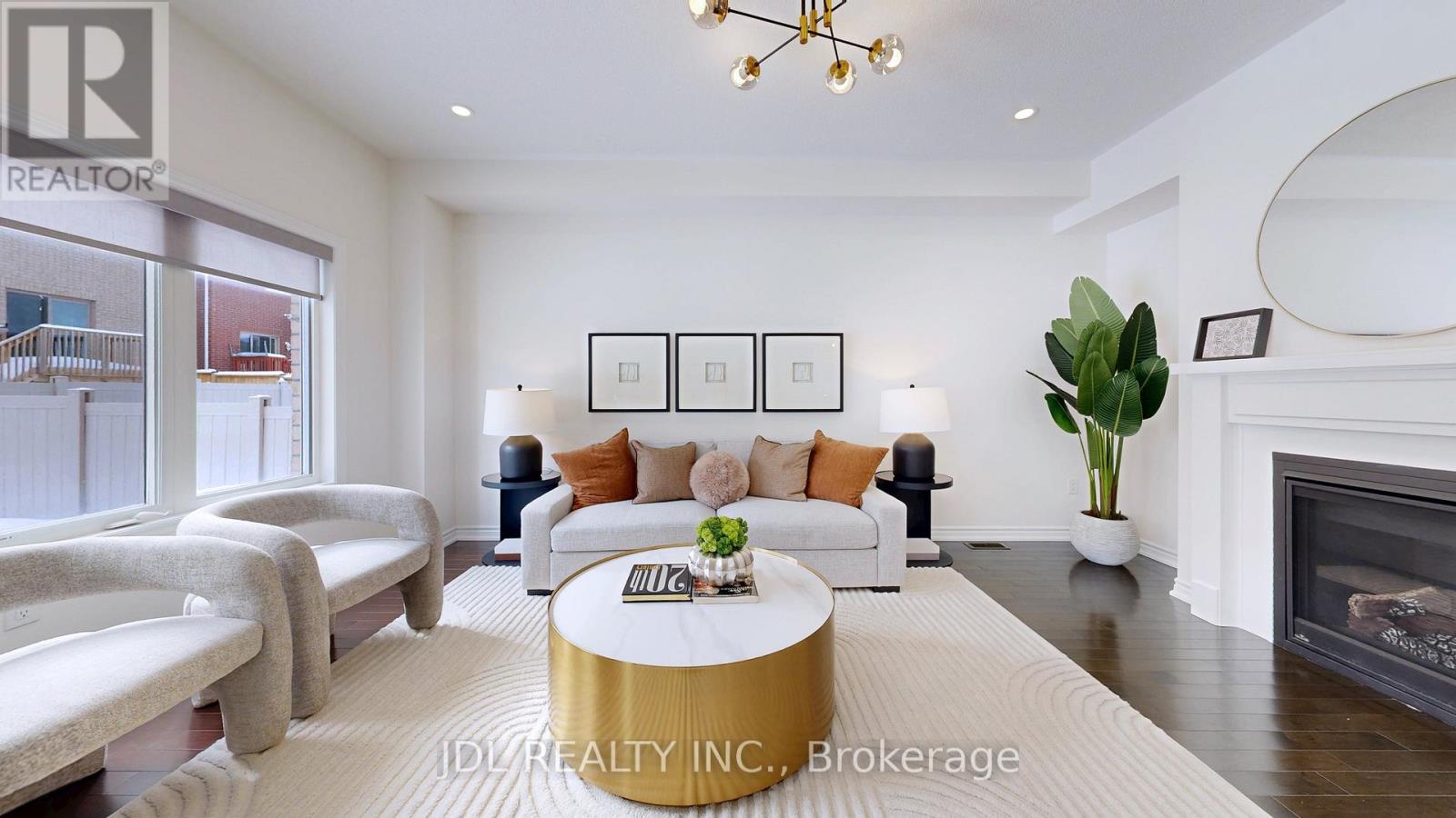 103 Connell Drive, Georgina, Ontario  L4P 0K3 - Photo 13 - N12786564