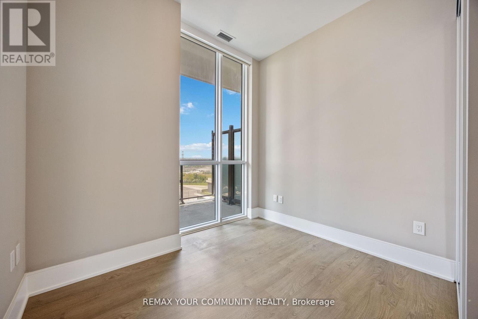 Lph01 - 65 Annie Craig Drive, Toronto, Ontario  M8V 0C4 - Photo 12 - W12808738