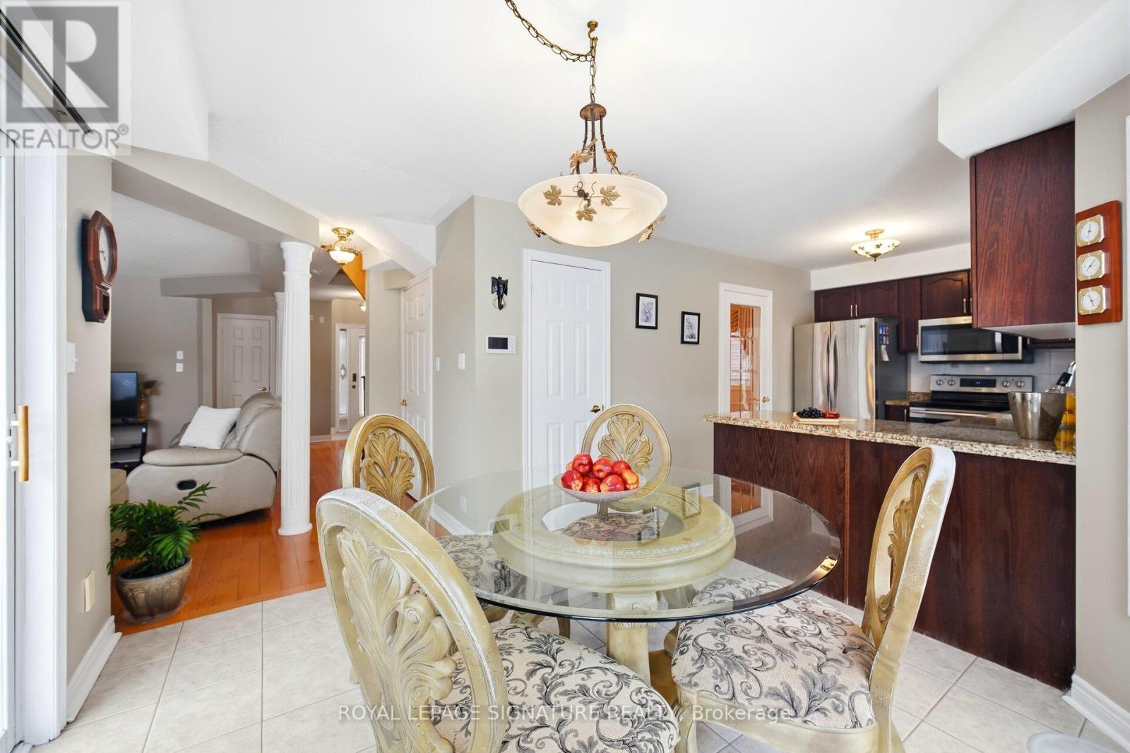 52 Durham Street, Halton Hills, Ontario  L7G 5X4 - Photo 22 - W12808762