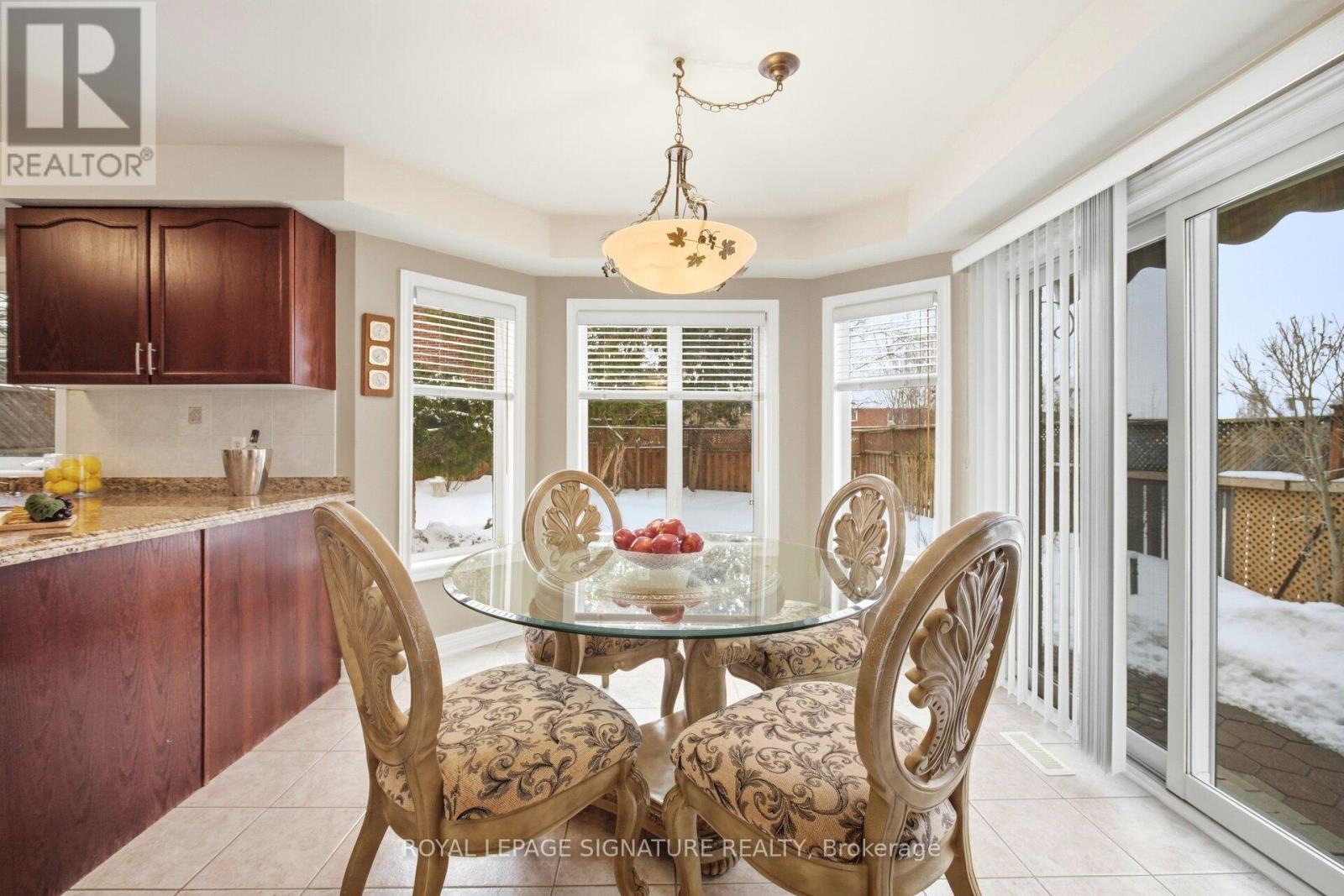 52 Durham Street, Halton Hills, Ontario  L7G 5X4 - Photo 28 - W12808762