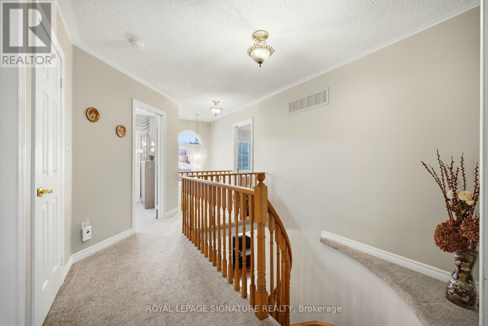 52 Durham Street, Halton Hills, Ontario  L7G 5X4 - Photo 31 - W12808762