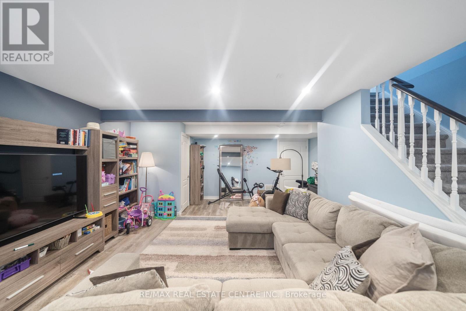 1 Laverty Crescent, Orangeville, Ontario  L9W 6T1 - Photo 18 - W12808764