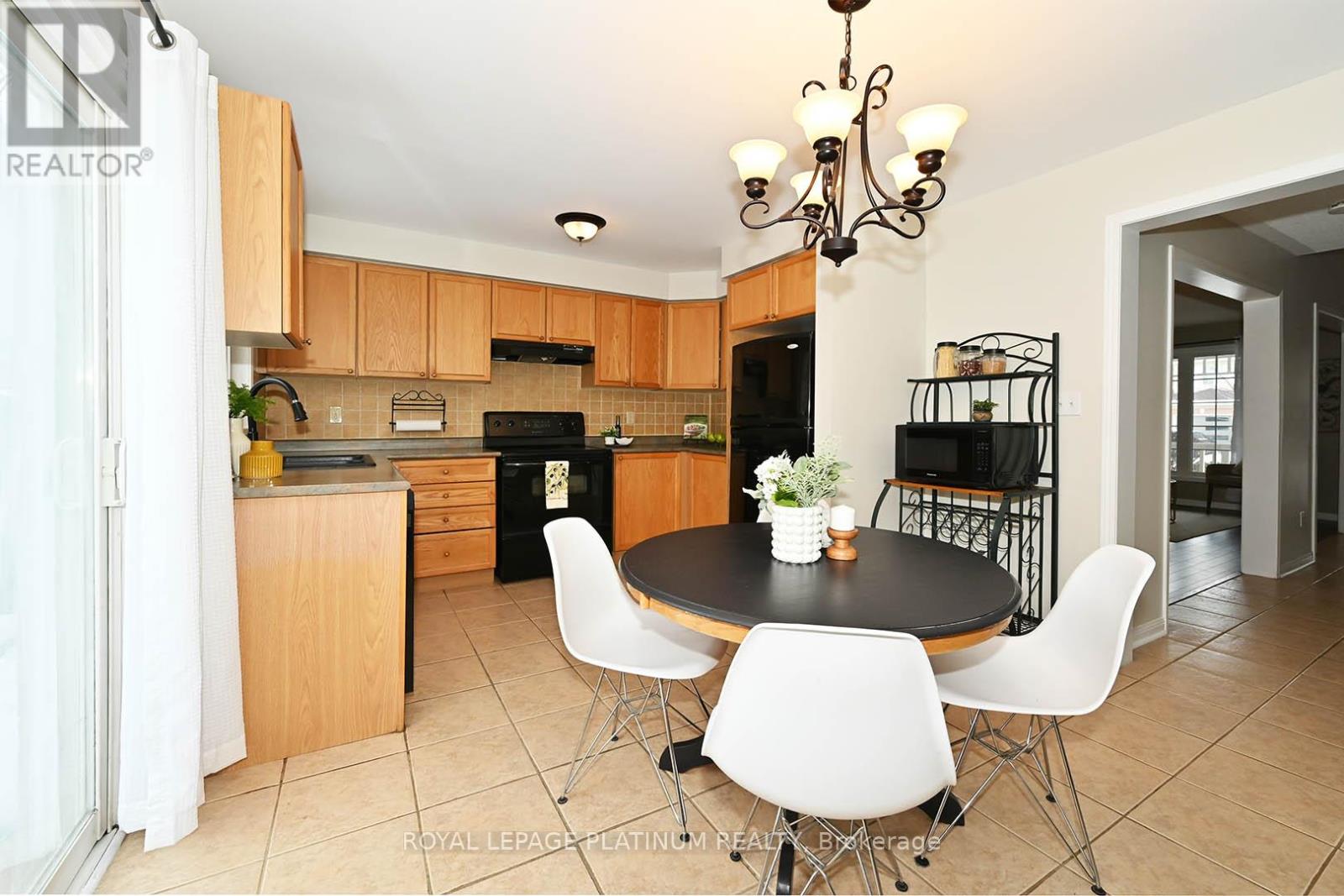 21 Vista Green Crescent, Brampton, Ontario  L7A 2S3 - Photo 13 - W12808768