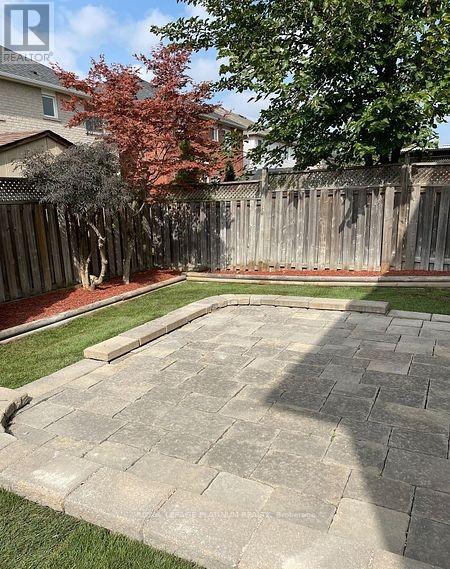 21 Vista Green Crescent, Brampton, Ontario  L7A 2S3 - Photo 37 - W12808768