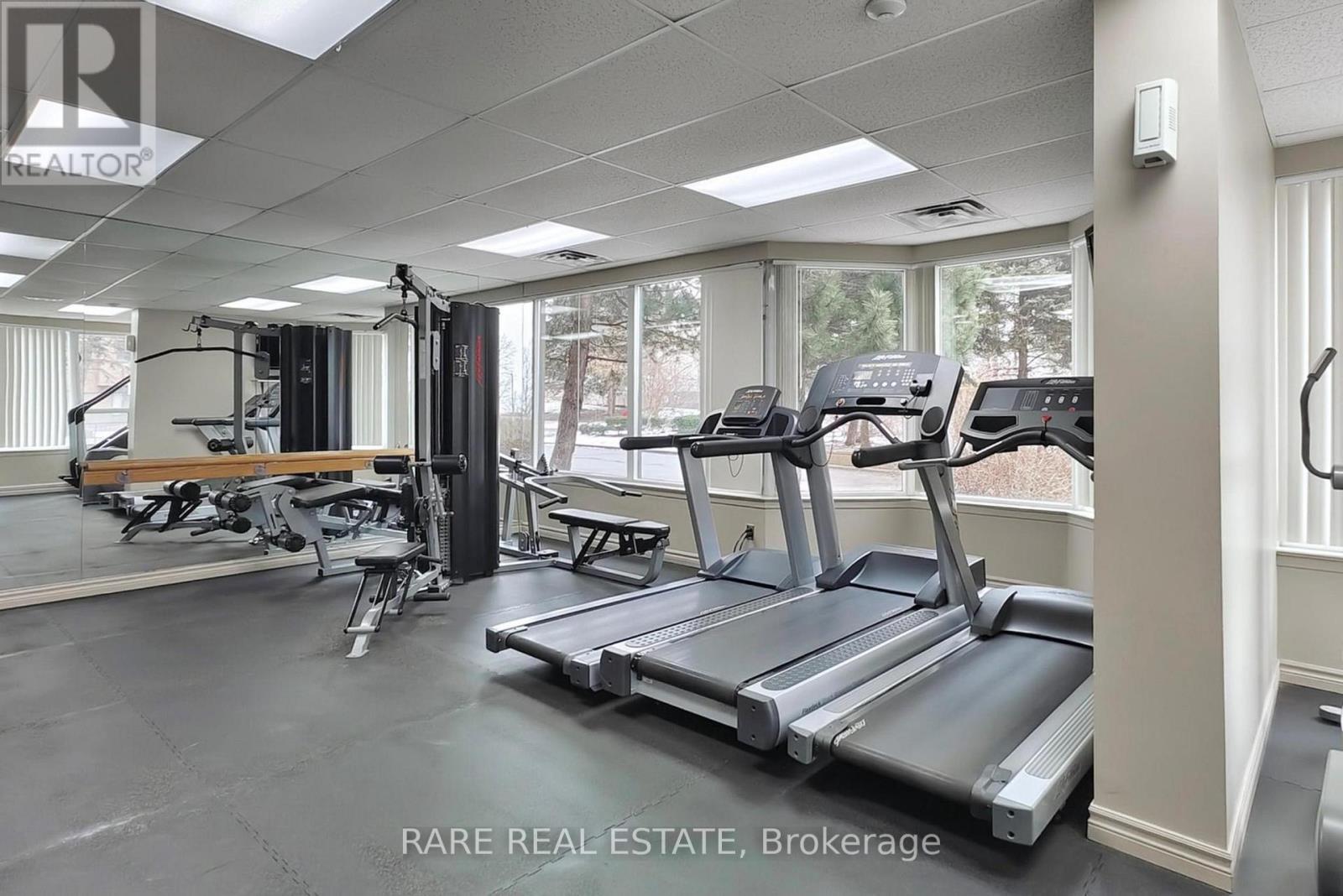 812 - 135 Hillcrest Avenue, Mississauga, Ontario  L5B 4B1 - Photo 32 - W12808772